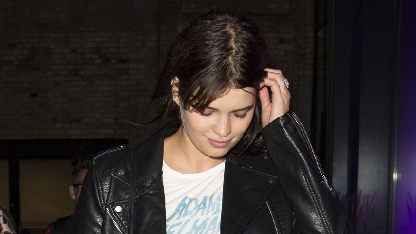 Pixie Geldof auf dem Weg zum Konzert von Britney Spears