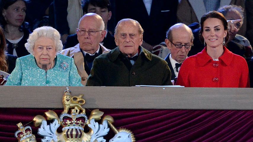 Herzogin Kate, Queen Elizabeth II. und Prinz Philip