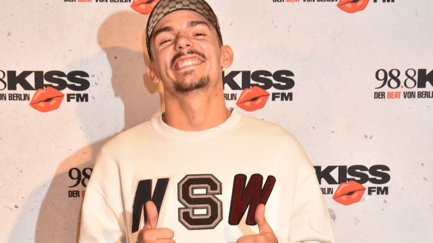 "Die sollen sich f*cken": So reagiert Capital Bra auf Hater!