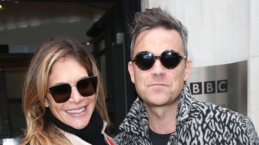 Robbie Williams und Ehefrau Ayda Field im November 2016 vor dem Gebäude eines Radiosenders in London