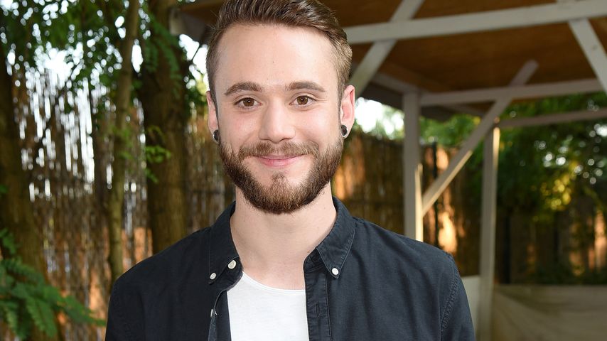 Roman Lob bei der "THE ONE"-Teaser-Session in der Alten Teppichfabrik in Berlin