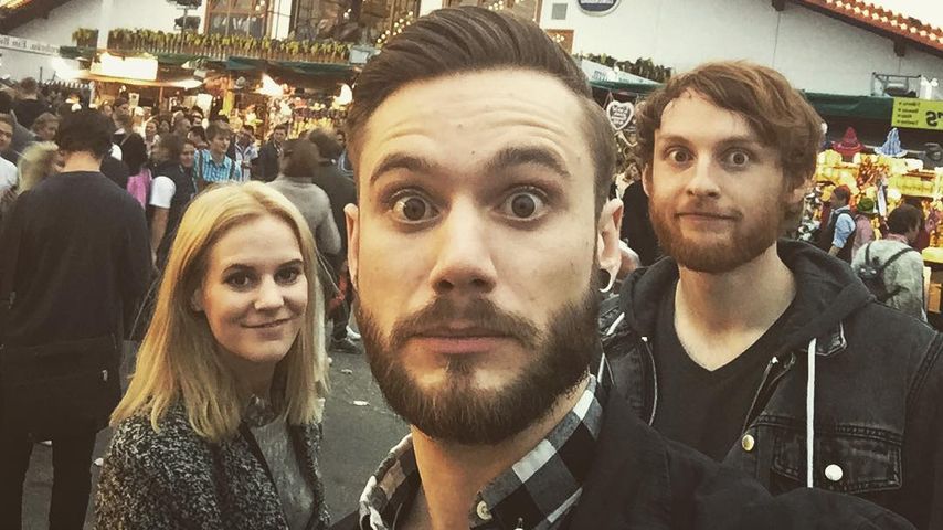 Roman Lob mit seiner Alina und einem Kumpel auf dem Oktoberfest