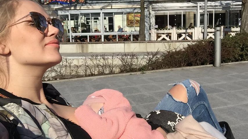 Brüste hui, Stillen pfui? Sara Kulka prangert Doppelmoral an