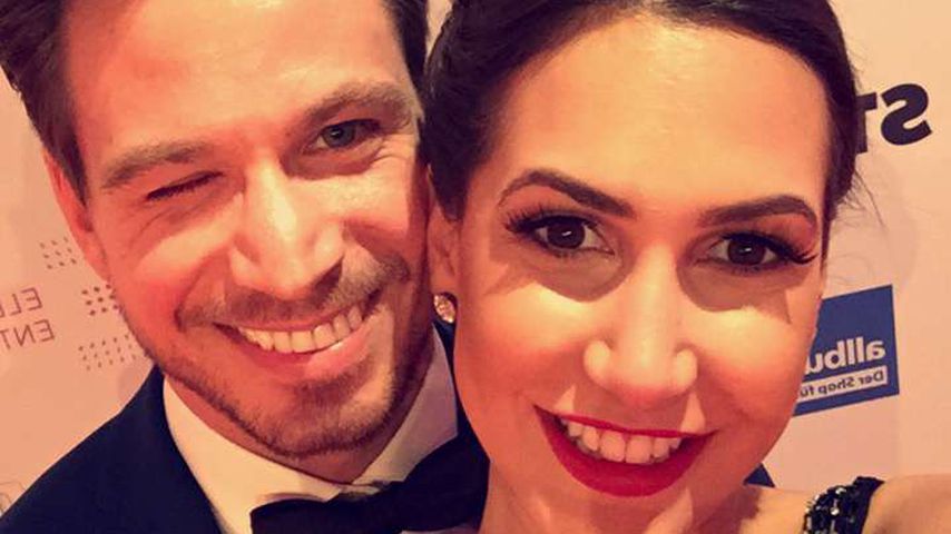 Liebe im Blitzlicht: So meistern Basti & Clea die Situation!