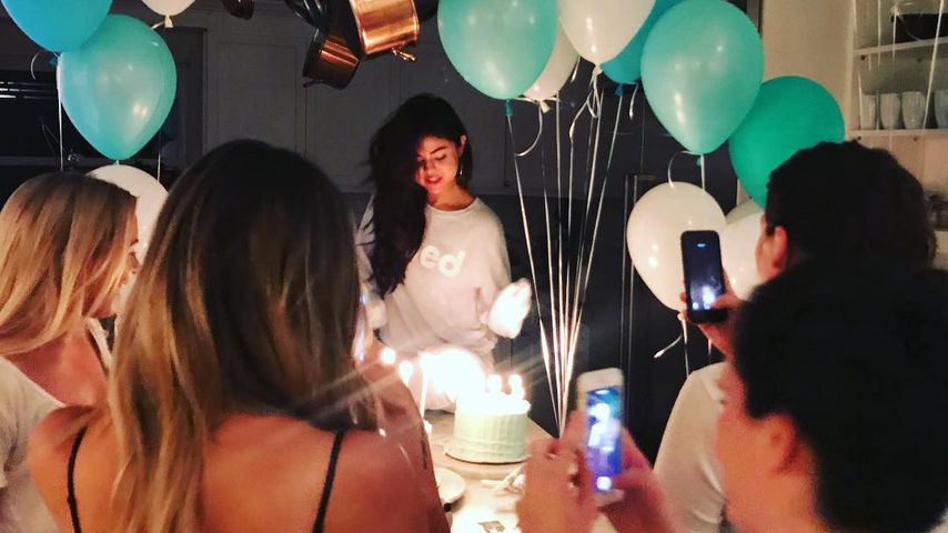Selena Gomez, Sängerin