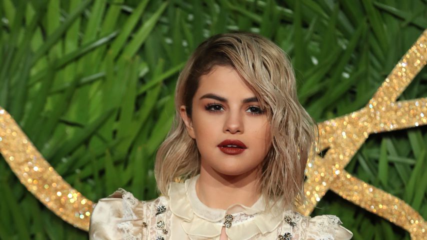 Selena Gomez bei den British Fashion Awards 2017