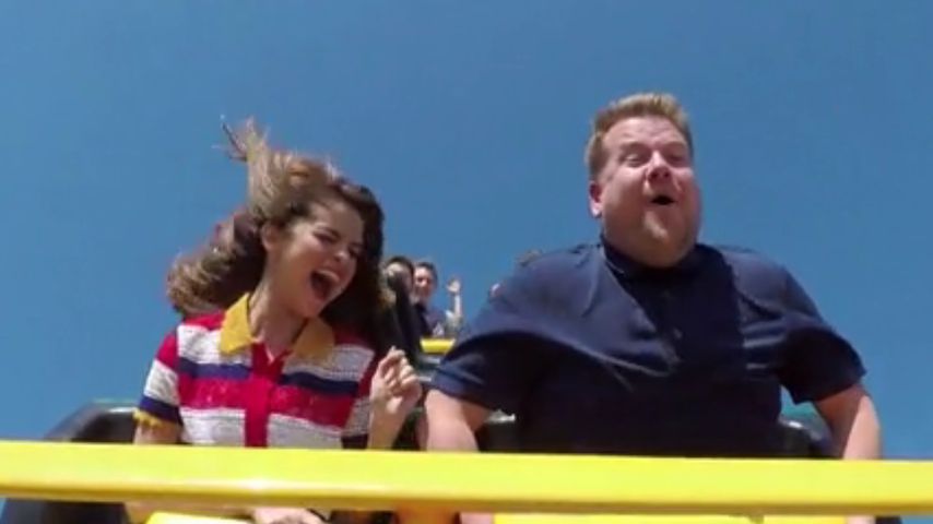 Selena Gomez und James Corden beim Carpool Karaoke auf der Achterbahn