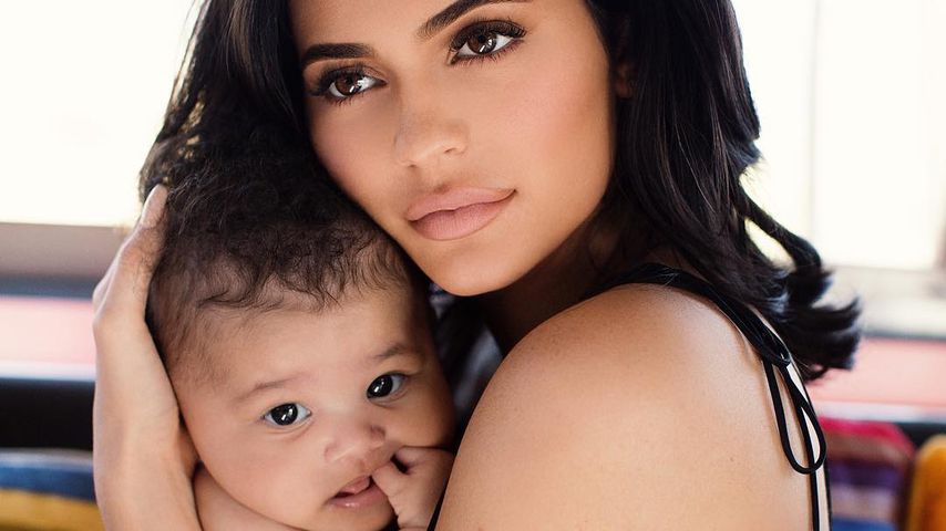 Mini-Tänzerin Stormi: So süß strampelt Kylie Jenners Tochter