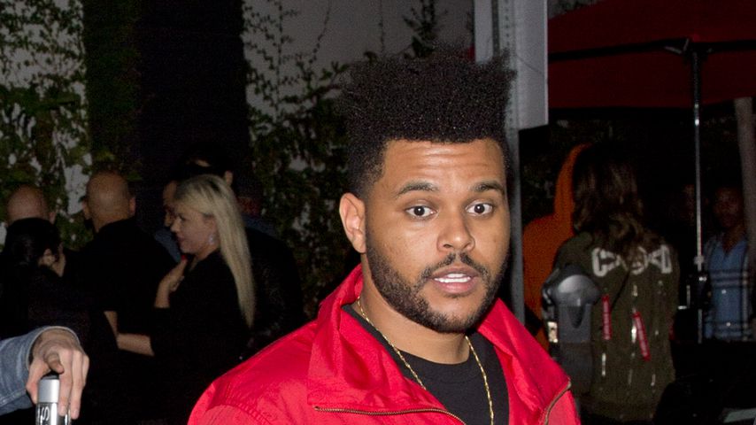 The Weeknd beim Verlassen des Nachtclubs "The Avenue"