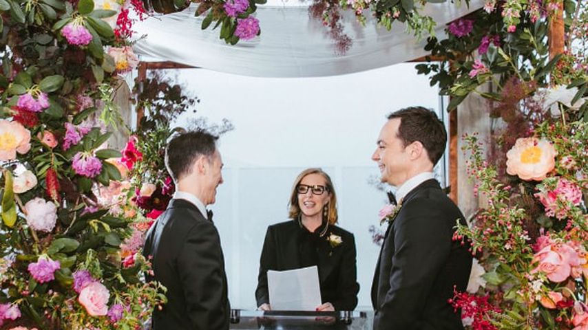 Todd Spiewak und Jim Parsons bei ihrer Trauung