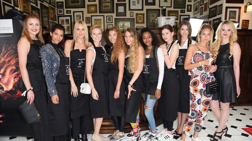 Topmodel-Kandidatinnen der Staffel 11 bei der "Kinderschutzengel Sommernachtstraum"-Gala