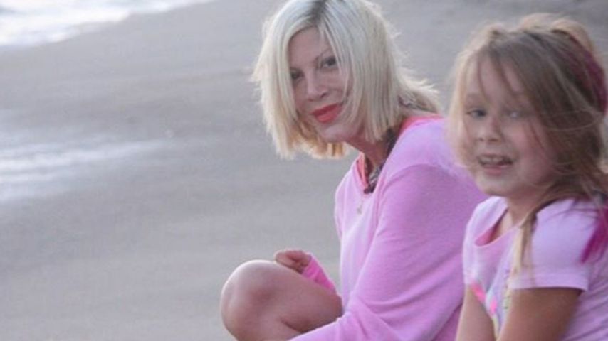 Tori Spelling mit ihren Töchtern