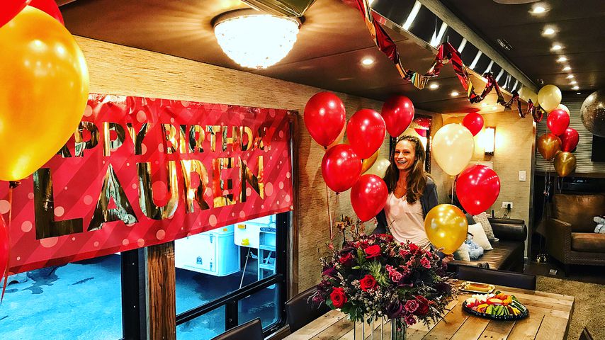 Überraschungsparty von Dwayne "The Rock" Johnson für seine Freundin Lauren Hashian