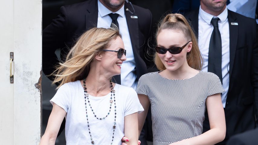 Mega-Ähnlichkeit: Lily-Rose Depp sieht aus wie Mama ...
