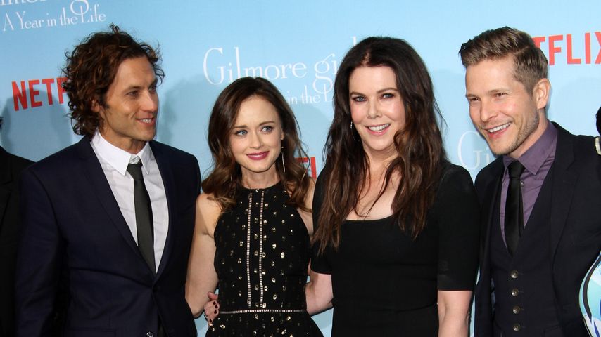 Tanc Sade, Alexis Bledel, Lauren Graham und Matt Czuchry im November 2016