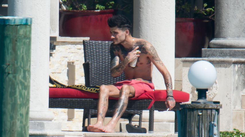 Zayn Malik am Pool in Miami