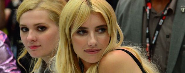 Abigail Breslin und Emma Roberts beim Comic-Con-Pressetermin für "Sream Queens" Abigail Breslin und Emma Roberts beim Comic-Con-Pressetermin für "Sream Queens"