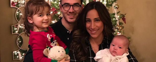 Alena Rose, Kevin, Danielle und Valentina Jonas an Weihnachten Alena Rose, Kevin, Danielle und Valentina Jonas an Weihnachten