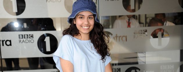 Alessia Cara vor dem BBC Radio 1 Studio Alessia Cara vor dem BBC Radio 1 Studio