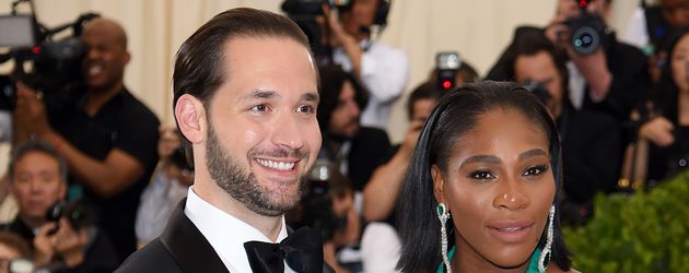 Alexis Ohanian und Serena Williams bei der Met Gala 2017 Alexis Ohanian und Serena Williams bei der Met Gala 2017