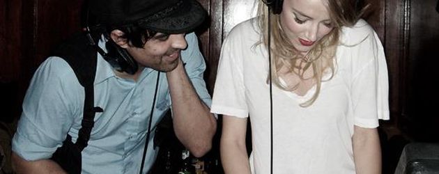 Facebook-Foto von Amber Heard und Brandon McCulloch Facebook-Foto von Amber Heard und Brandon McCulloch