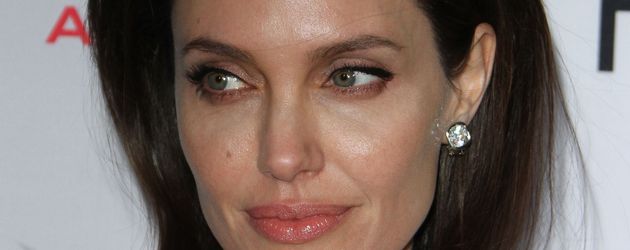 Angelina Jolie Angelina Jolie