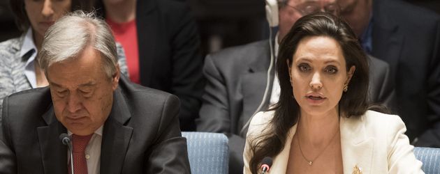 Angelina Jolie Angelina Jolie