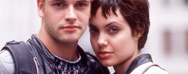 Angelina Jolie und ihr Ex-Mann Jonny Lee Miller im Film "Hackers" aus dem Jahr 1995 Angelina Jolie und ihr Ex-Mann Jonny Lee Miller im Film "Hackers" aus dem Jahr 1995