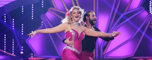 Angelina Kirsch und Massimo Sinató bei "Let's Dance" Angelina Kirsch und Massimo Sinató bei "Let's Dance"