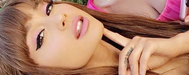 Ariana Grande (vorne) und Dave Cameron (hinten) Ariana Grande (vorne) und Dave Cameron (hinten)