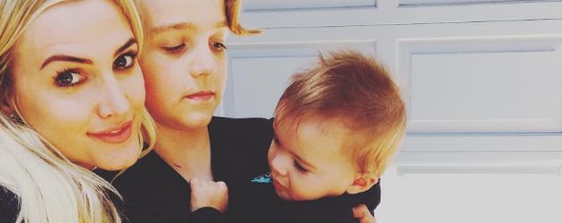 Ashlee Simpson mit ihren Kindern Bronx und Jagger Ashlee Simpson mit ihren Kindern Bronx und Jagger