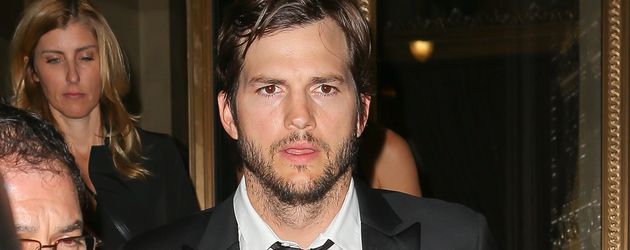 Ashton Kutcher Ashton Kutcher