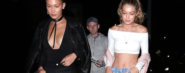 Bella und Gigi Hadid beim Verlassen einer Party im "The Nice Guy Club" Bella und Gigi Hadid beim Verlassen einer Party im "The Nice Guy Club"