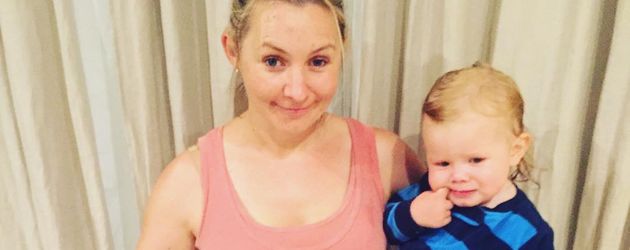 Beverley Mitchell mit ihrem Sohn Beverley Mitchell mit ihrem Sohn