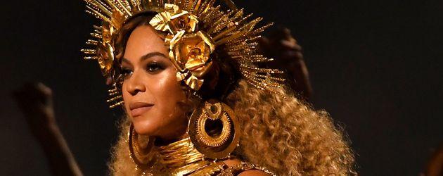 Beyoncé hochschwanger bei den 59. Grammy Awards im Februar 2017 Beyoncé hochschwanger bei den 59. Grammy Awards im Februar 2017