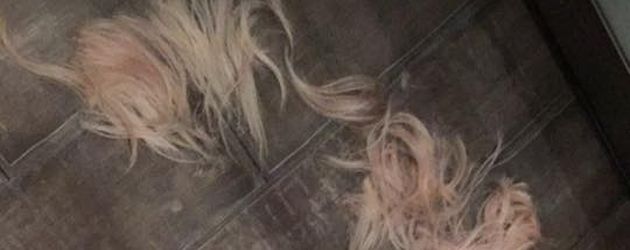 Bill Kaulitz beim Friseur Bill Kaulitz beim Friseur