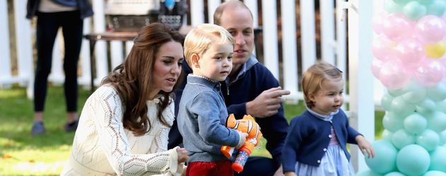 Prinz George, Herzogin Kate, Prinz William und Prinzessin Charlotte Prinz George, Herzogin Kate, Prinz William und Prinzessin Charlotte