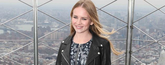 Britt Robertson Britt Robertson