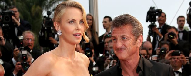 Charlize Theron und Sean Penn Charlize Theron und Sean Penn