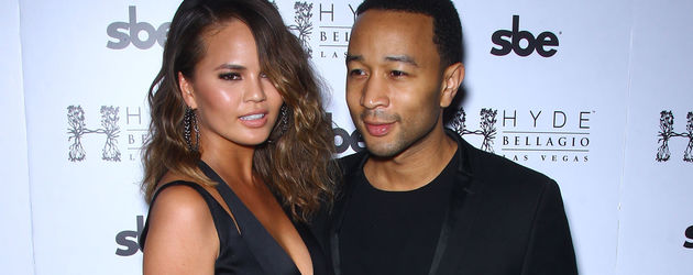 Chrissy Teigen und John Legend Chrissy Teigen und John Legend