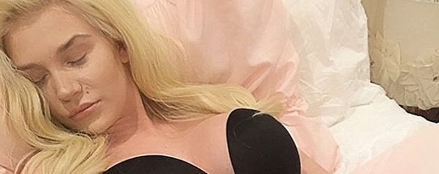 Courtney Stodden im Bett Courtney Stodden im Bett