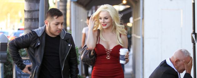 Courtney Stodden und ein Freund in Los Angeles Courtney Stodden und ein Freund in Los Angeles