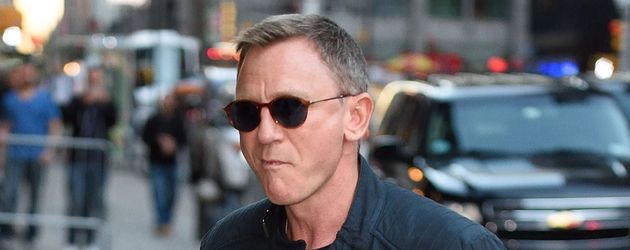 Daniel Craig auf dem Weg zur Late Night Show mit Stephen Colbert in New York Daniel Craig auf dem Weg zur Late Night Show mit Stephen Colbert in New York