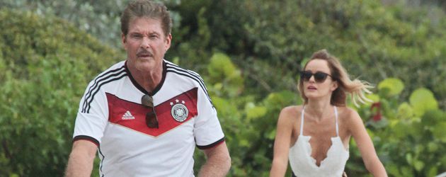 David Hasselhoff und seine Verlobte Hayley Roberts in Miami David Hasselhoff und seine Verlobte Hayley Roberts in Miami