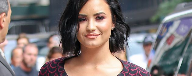 Demi Lovato auf dem Weg zur "The Late Show with Stephen Colbert" Demi Lovato auf dem Weg zur "The Late Show with Stephen Colbert"