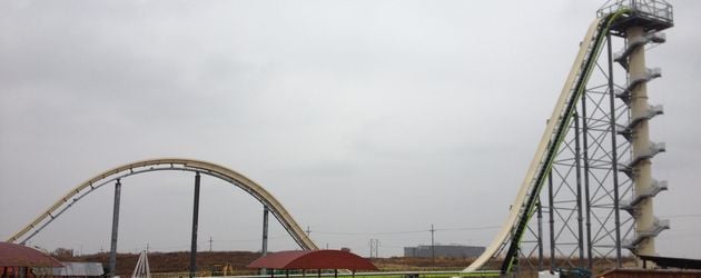 Die "Verrückt"-Wasserrutsche während der Bauarbeiten im Januar 2014 Die "Verrückt"-Wasserrutsche während der Bauarbeiten im Januar 2014