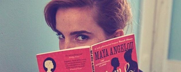Emma Watson mit Maya Angelous Biografie "Mom & Me & Mom" Emma Watson mit Maya Angelous Biografie "Mom & Me & Mom"