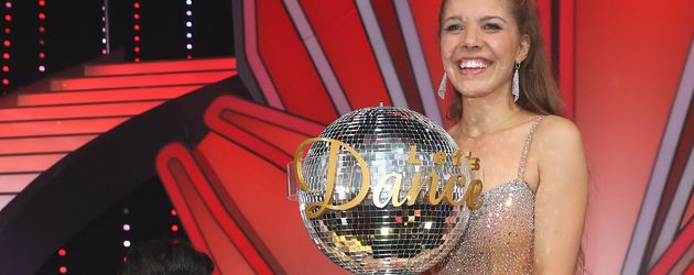 Erich Klann und Victoria Swarovski nach ihrem Sieg bei Let's Dance Erich Klann und Victoria Swarovski nach ihrem Sieg bei Let's Dance