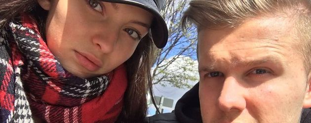 Fata Hasanović, GNTM-Dritte aus dem Jahr 2016, und ihr Verlobter Fata Hasanović, GNTM-Dritte aus dem Jahr 2016, und ihr Verlobter