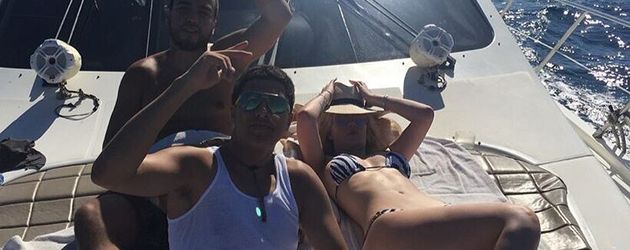 French Montana und Iggy Azalea auf einer Yacht in der Karibik French Montana und Iggy Azalea auf einer Yacht in der Karibik